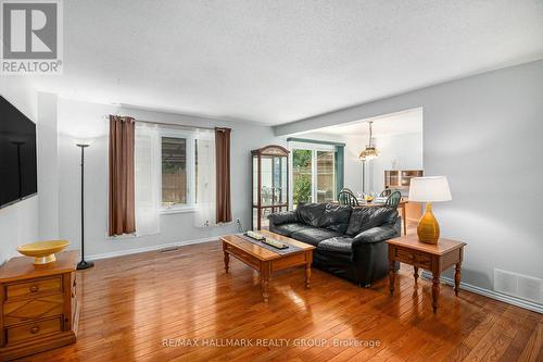 270 Mceachern Crescent, Ottawa, ON 