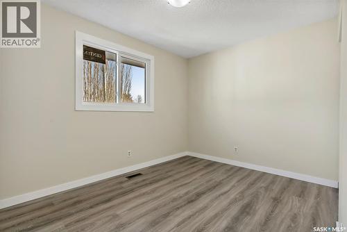 9 Carmichael Bay, Regina, SK 