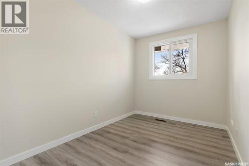 9 Carmichael Bay, Regina, SK 