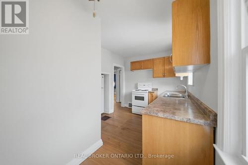 1076 Clearview Avenue, Burlington, ON 
