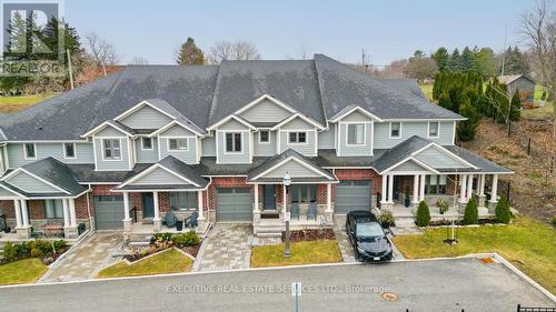 11 - 2848 KING STREET  Lincoln, ON L0R 1S0