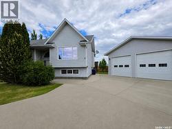 9 Ducluzeau PLACE Meadow Lake, SK S9X 1B5