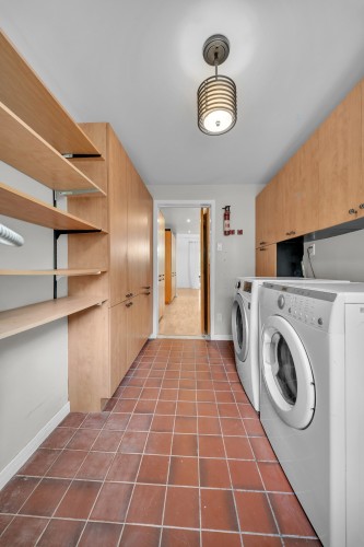 Salle de lavage - 19 Av. Westwood, Pointe-Claire, QC 