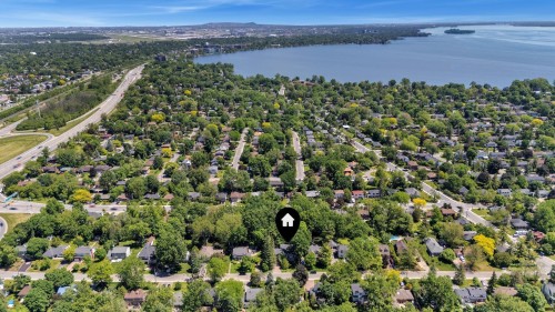 Photo aérienne - 19 Av. Westwood, Pointe-Claire, QC 