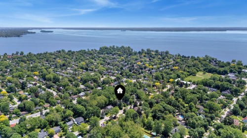 Photo aérienne - 19 Av. Westwood, Pointe-Claire, QC 