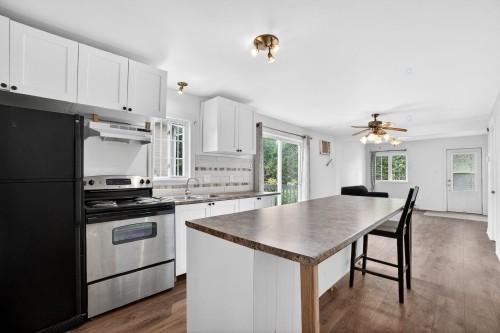Cuisine - 178 33E Avenue, Pointe-Calumet, QC 