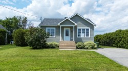73 Rue A. Pharand  Saint-Polycarpe, QC J0P 1X0