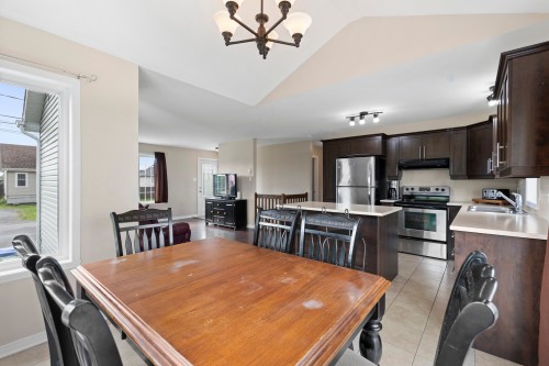 Salle à manger - 73 Rue A. Pharand, Saint-Polycarpe, QC 
