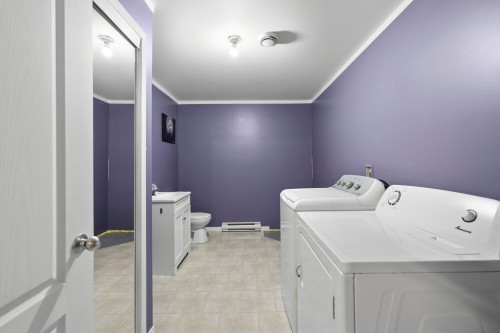 Salle de lavage - 73 Rue A. Pharand, Saint-Polycarpe, QC 
