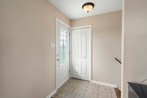 Hall d'entrée/Vestibule - 73 Rue A. Pharand, Saint-Polycarpe, QC 