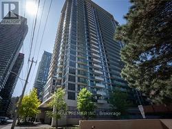 2315 - 70 ROEHAMPTON AVENUE Toronto, ON M4P 1R2