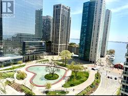 1405 - 10 YORK STREET Toronto, ON M5J 0E1