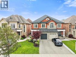 82 SUMMERBERRY Way  Hamilton, ON L9B 0G1