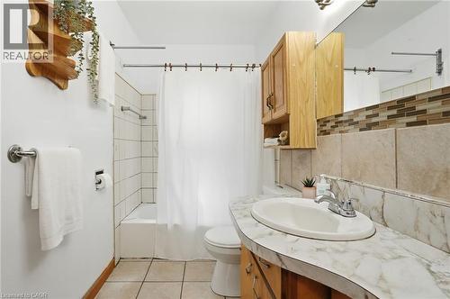 4 Duncombe Drive, Hamilton, ON 