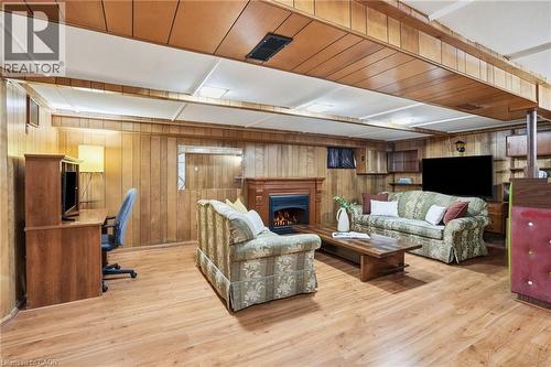4 Duncombe Drive, Hamilton, ON 