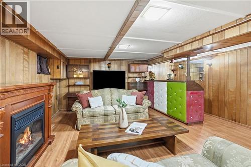 4 Duncombe Drive, Hamilton, ON 
