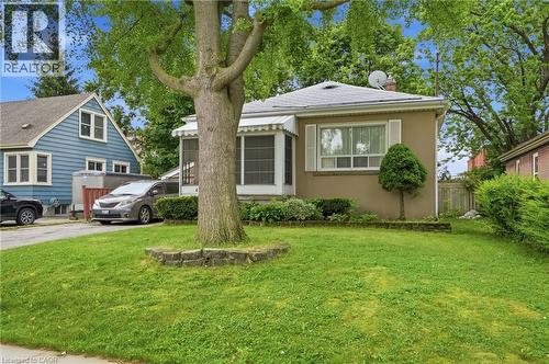 4 Duncombe Drive, Hamilton, ON 