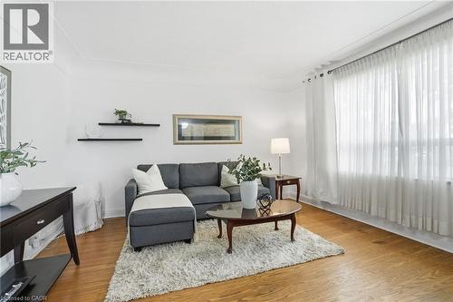 4 Duncombe Drive, Hamilton, ON 