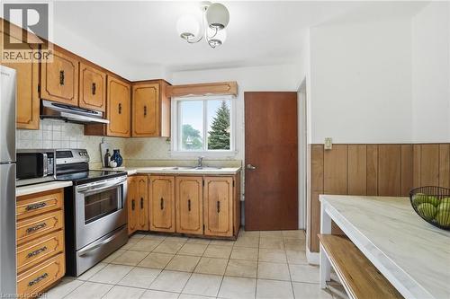 4 Duncombe Drive, Hamilton, ON 