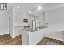 Quartz Counters - 