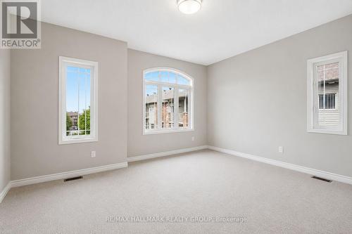 SPACIOUS PRIMARY BEDROOM WITH ENSUITE - 670 Danaca Private, Ottawa, ON 