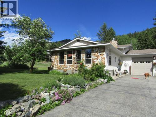 884 Strathmore Avenue  Greenwood, BC V0H 1J0