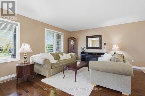 30 Pear Tree Avenue, St. Thomas, ON 