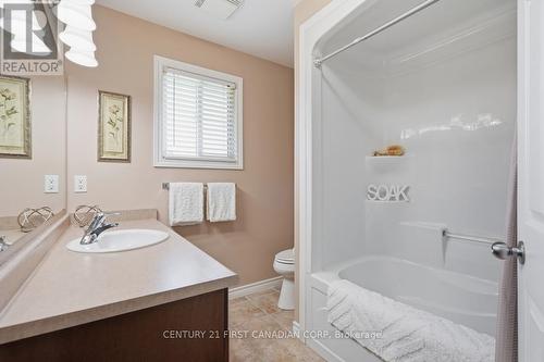 30 Pear Tree Avenue, St. Thomas, ON 