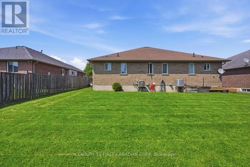 30 Pear Tree Avenue, St. Thomas, ON 