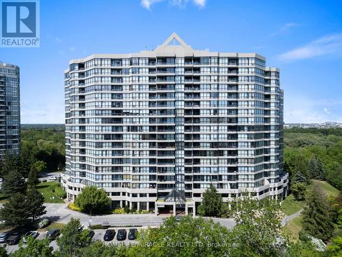 405 - 5 ROWNTREE ROAD  Toronto, ON M9V 5G9