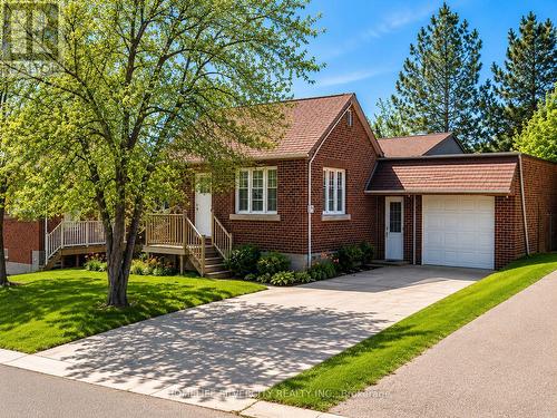 30 WOODWARD AVENUE  Brampton, ON L6V 1K1