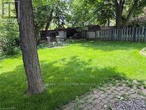 Loads of room for pool , sewing set - 3200 Greenbough Crescent, Burlington, ON 