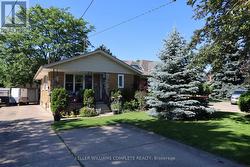 9 CECIL STREET St. Catharines (Lakeport), ON L2N 4B3