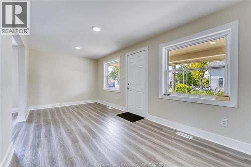 88 Lorne, Chatham, ON 
