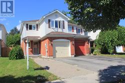 50 PICKETT CRESCENT Barrie, ON L4N 8B8
