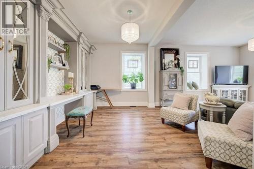 35 Schweitzer Street, Kitchener, ON - Indoor Photo Showing Living Room