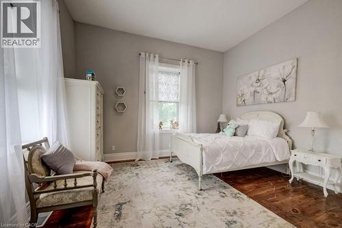 35 Schweitzer Street, Kitchener, ON - Indoor Photo Showing Bedroom