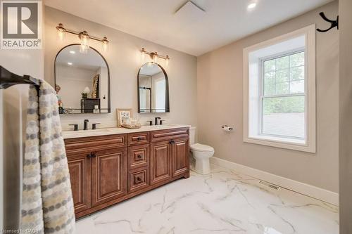 35 Schweitzer Street, Kitchener, ON - Indoor Photo Showing Bathroom