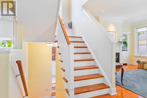 7049 Gaslamp Walk, Mississauga, ON 