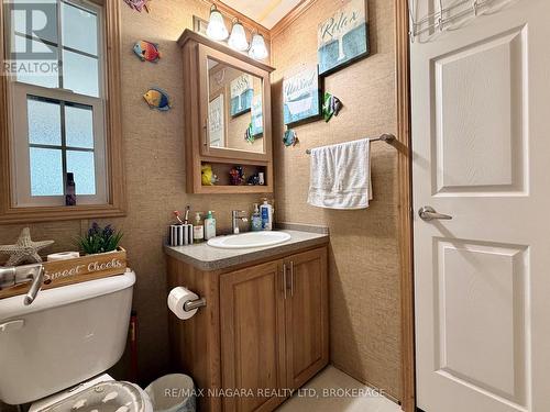 7 Hickory Lane, Port Colborne (Sherkston), ON 