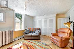 Spare Room/Office/Bdrm Main floor - 