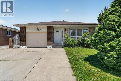 128 HADELAND Avenue  Hamilton, ON L9C 5Z9