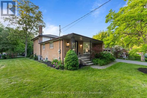 63 Maplewood Road, Mississauga, ON 