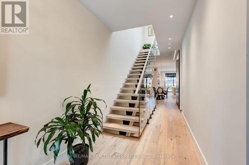 37 Oakwood Avenue N, Mississauga, ON 