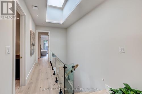 37 Oakwood Avenue N, Mississauga, ON 