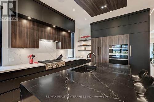 37 Oakwood Avenue N, Mississauga, ON 