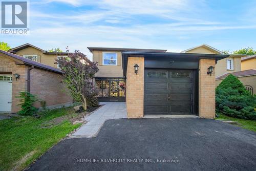 3 FOLKSTONE CRESCENT  Brampton, ON L6T 3M4