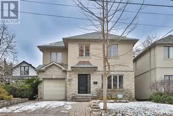 112 KINGSWAY CRESCENT Toronto, ON M8X 2R9