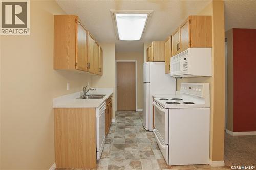 205 1130 9Th Avenue Ne, Swift Current, SK 