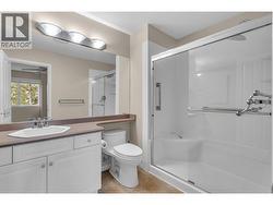 Ensuite bathroom. Large walk-in shower with seat - 